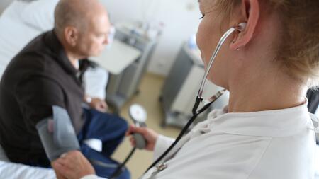 Test person in hospital