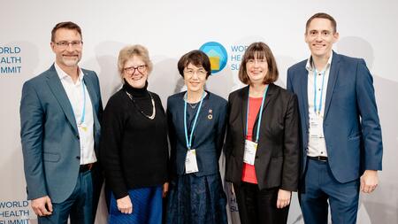 The DNAMR workshop speakers (from left to right): Prof. Dr. Mathias Pletz, Dame Sally Davies, Takuko Sawada, Dagmar Reitenbach und Dr. Marc Gitzinger.