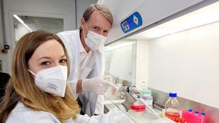 Samira Marx and Prof Gunther Hartmann