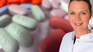 In the background green and pink tablets, on the right in the foreground a portrait photo of Prof. Clara Lehmann.