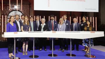 Mit einem Festakt in Berlin und prominenten Gästen aus Wissenschaft und Politik feierten die DZG ihr 10-jähriges Bestehen.