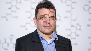 Preisträger des "Tu Youyou Awards 2024: DZIF-Forscher Rolf Müller