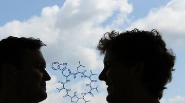 The chemical structure of newly discovered antibiotic Lugdunin. Also in the photograph: the two lead authors Alexander Zipperer (left) and Martin Christoph Konnerth (right)
